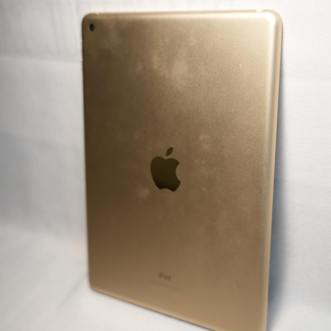 iPad （第５世代）Wi-Fiモデル 32GB ゴールド（充電器 ケース付き