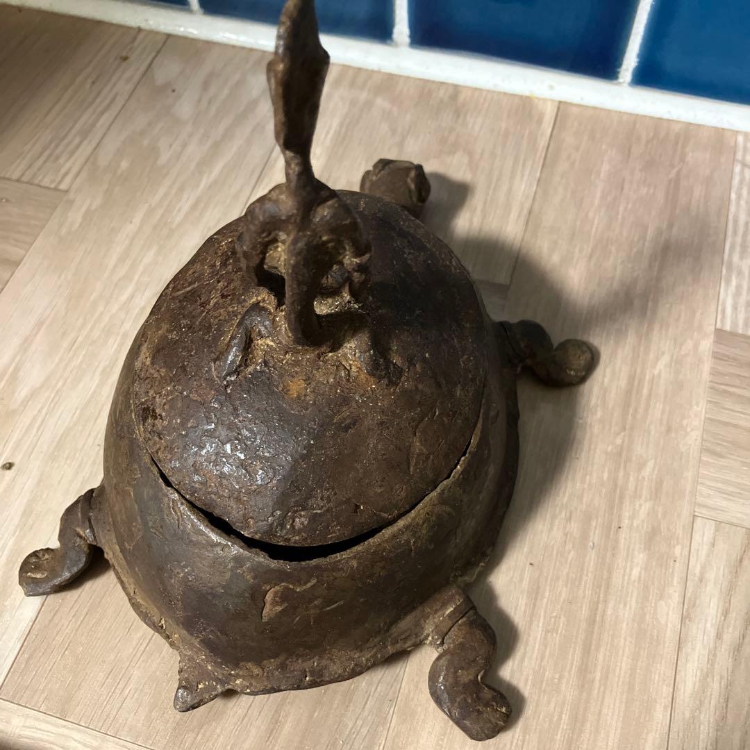 マリ　ドゴン族　金属製 亀のケース