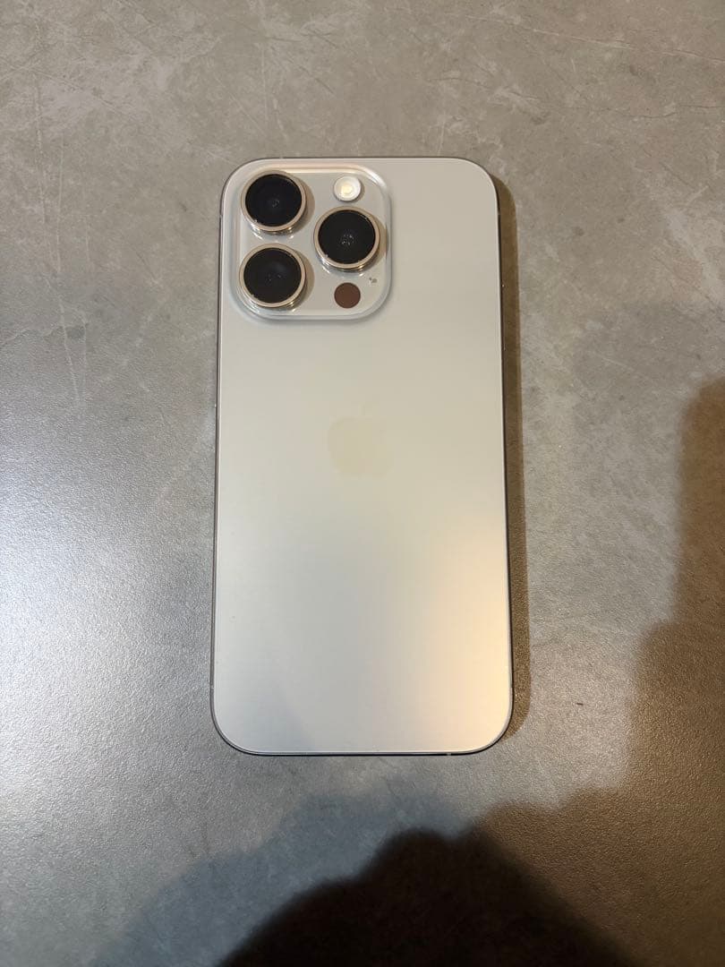 【美品】Apple iPhone 15Pro 256GB SIMフリー