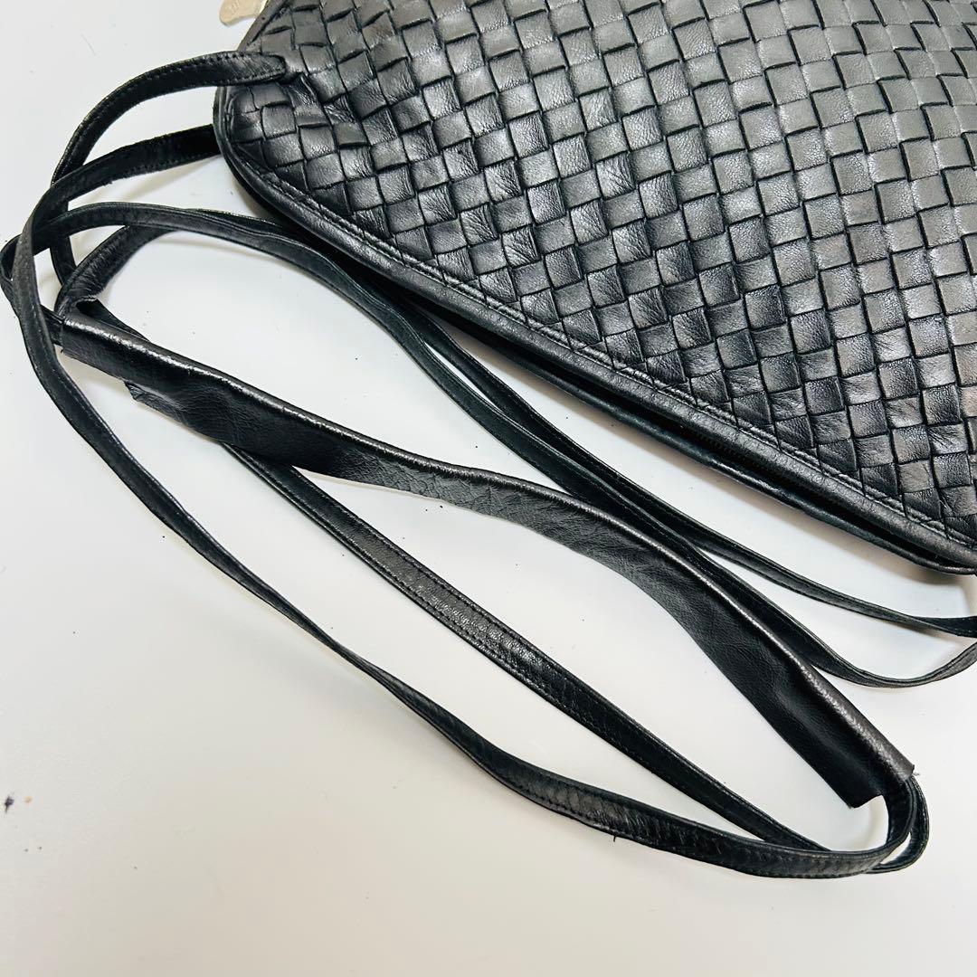 BOTTEGAVENETA ボッテガヴェネタ イントレチャート ショルダーバッグ