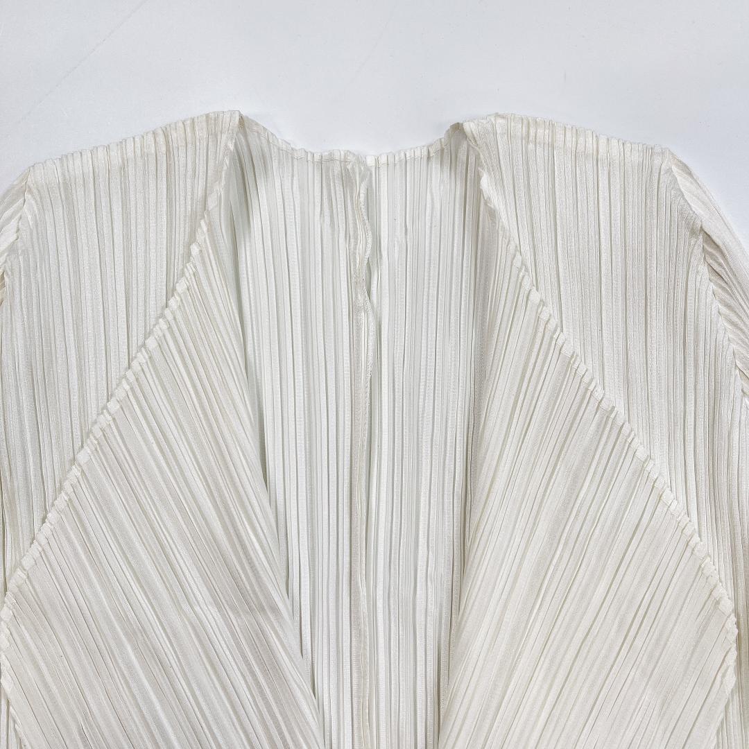 イッセイミヤケ プリーツプリーズ カーディガン 白 3 L 七分袖