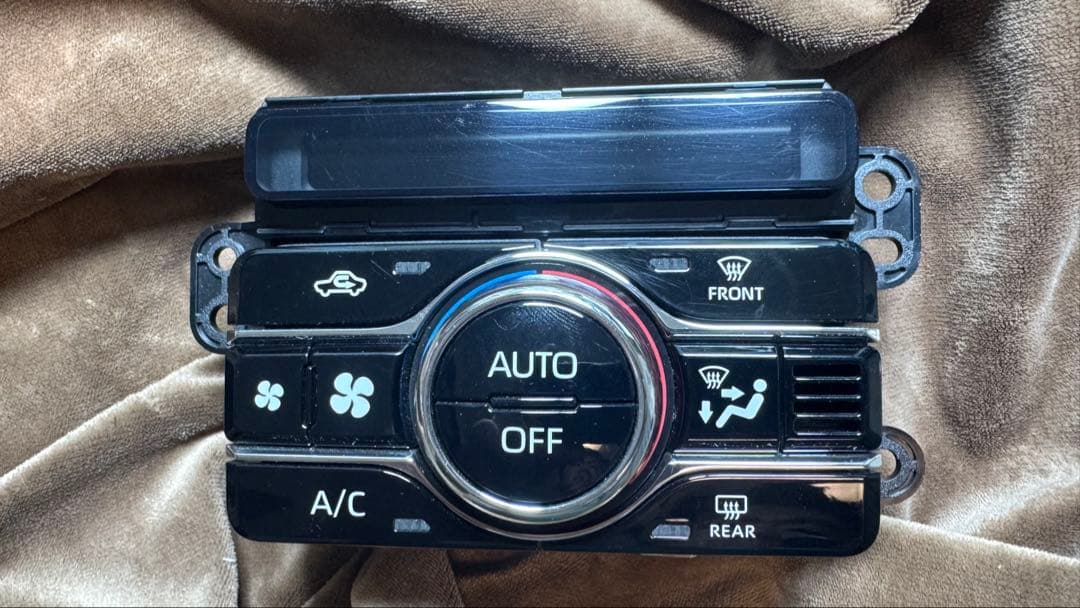 la650Sタント タントカスタム　レインボーLED打ち替え済み エアコンパネル