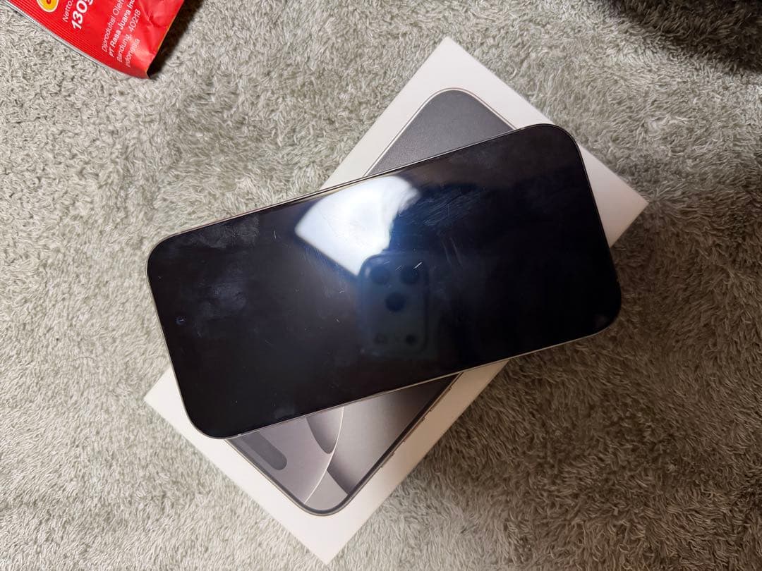 スマートフォン本体 iPhone16pro 128GB Titanium