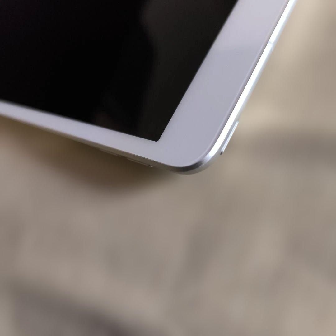 ま*こ様 iPad Air第3世代/64GBWi-Fi＋Cellularモデル