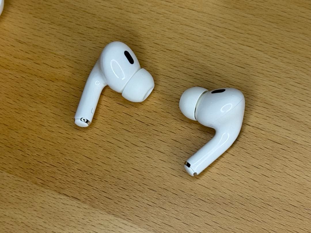 【正規品】AirPods Pro 第2世代 (Lightning) 付属品完備
