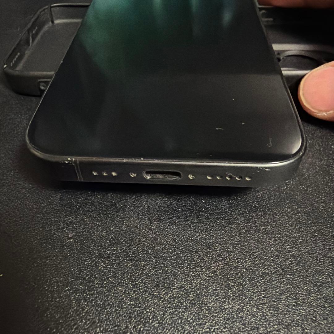 iPhone15 pro 128gb ブラックチタニウム