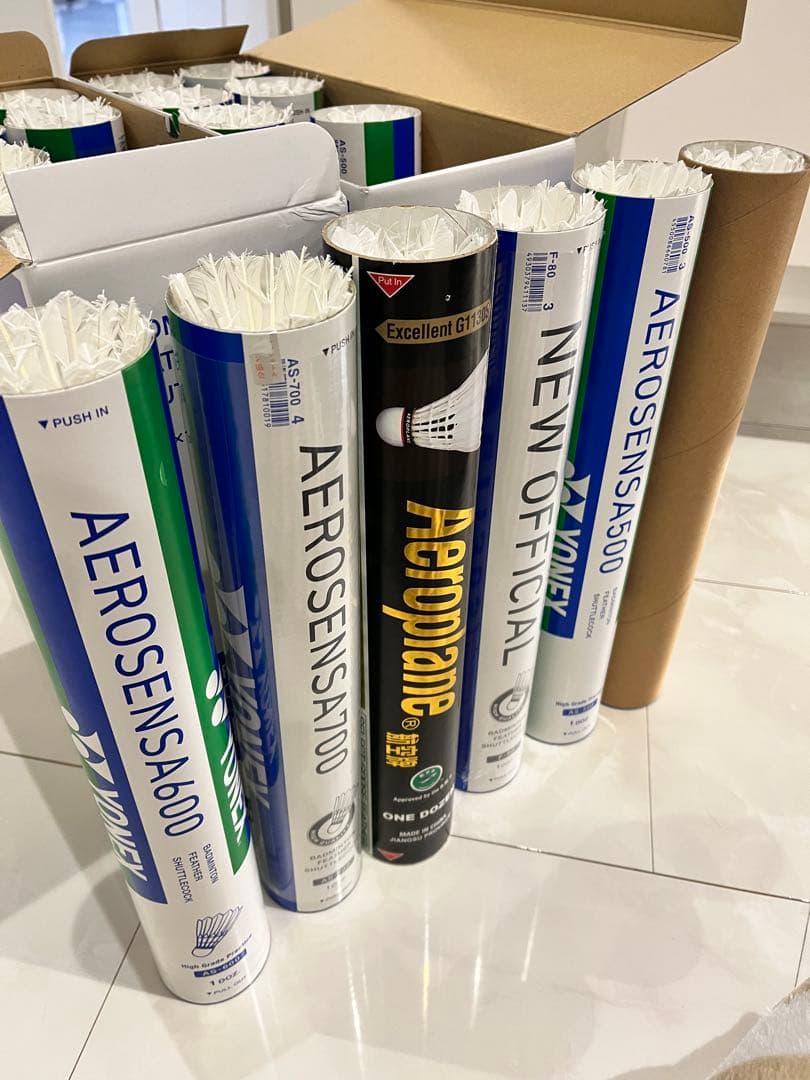 バドミントン中古シャトル　２箱