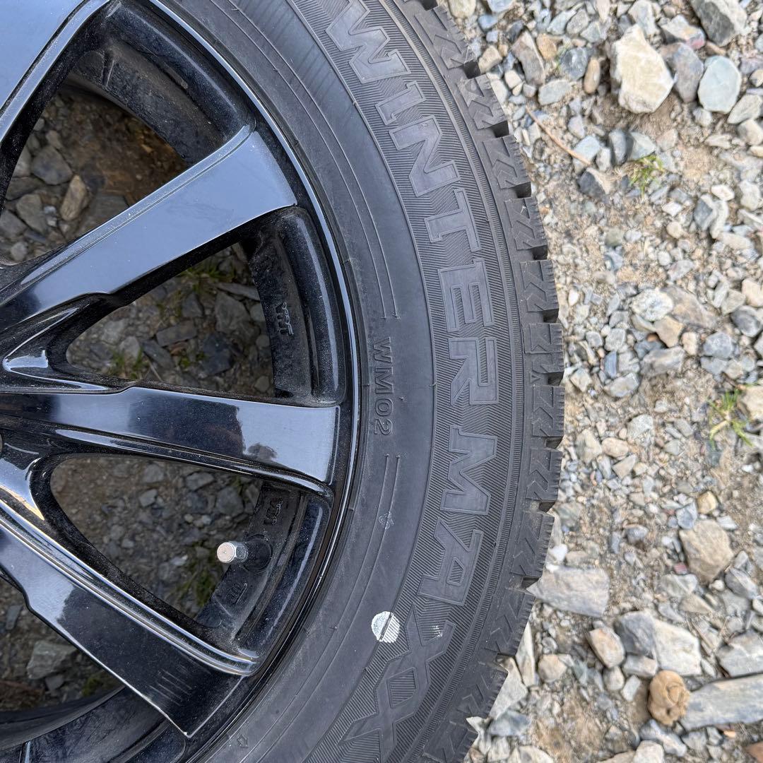 ライズ　ロッキー　スタッドレス 195/65R16 ダンロップWM02