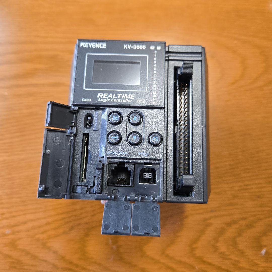 KEYENCE KV-3000 リアルタイムロジックコントローラー　DC24ｖ