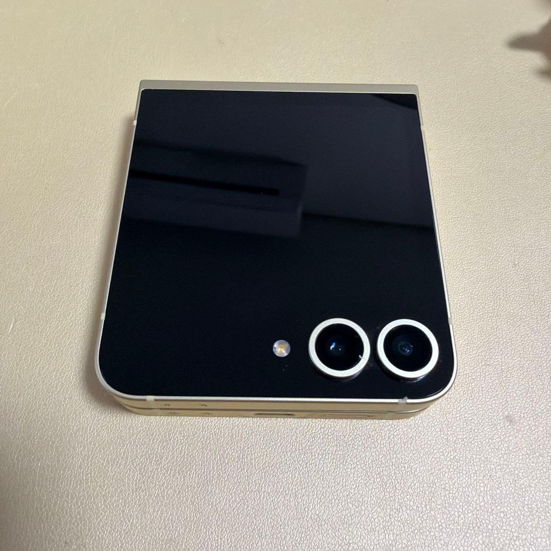 Galaxy Z Flip6 256GB イエロー 国内版