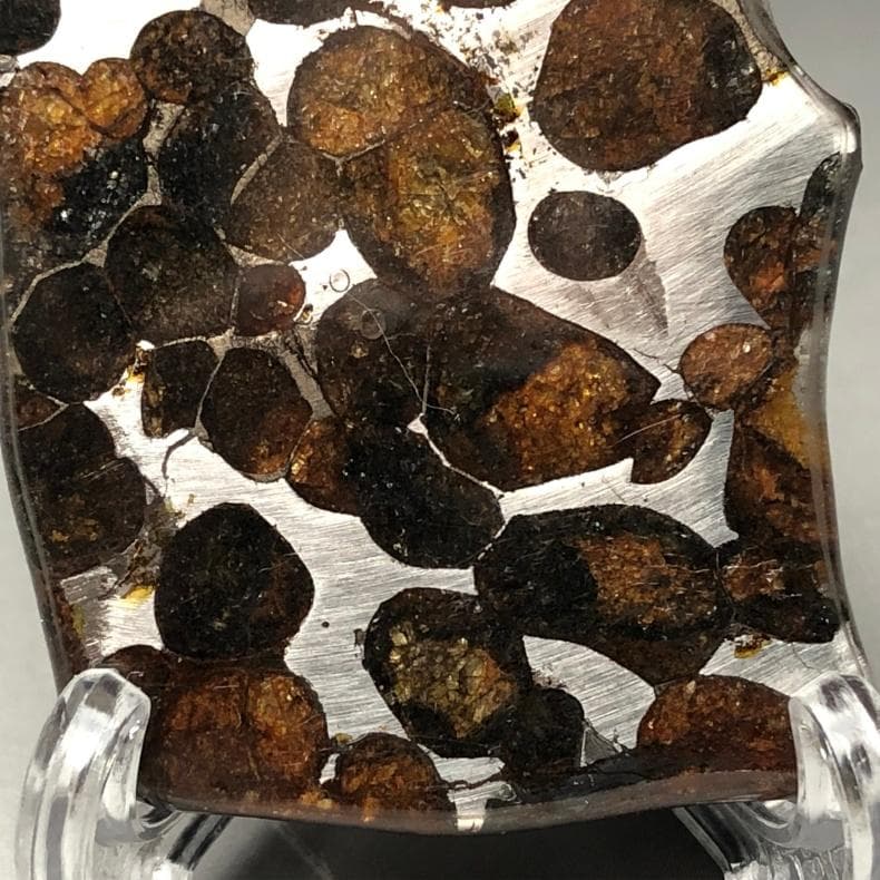 ち*わ様 パラサイト隕石 隕石　石鉄隕石　セリコ隕石 重さ約15ｇ 立て付き