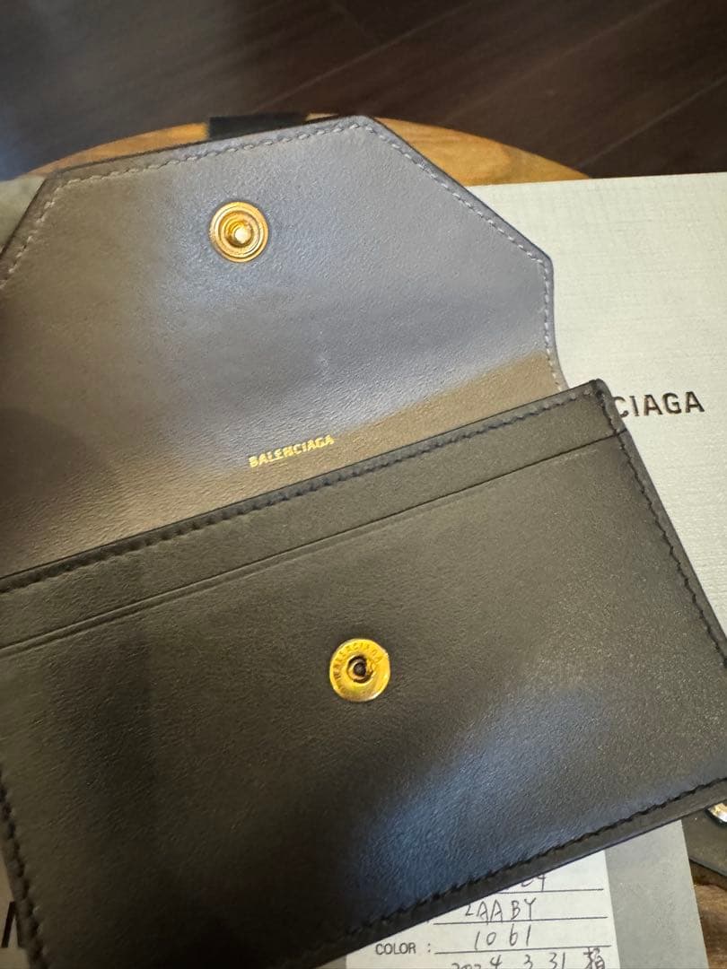 バレンシアガ　名刺入れ