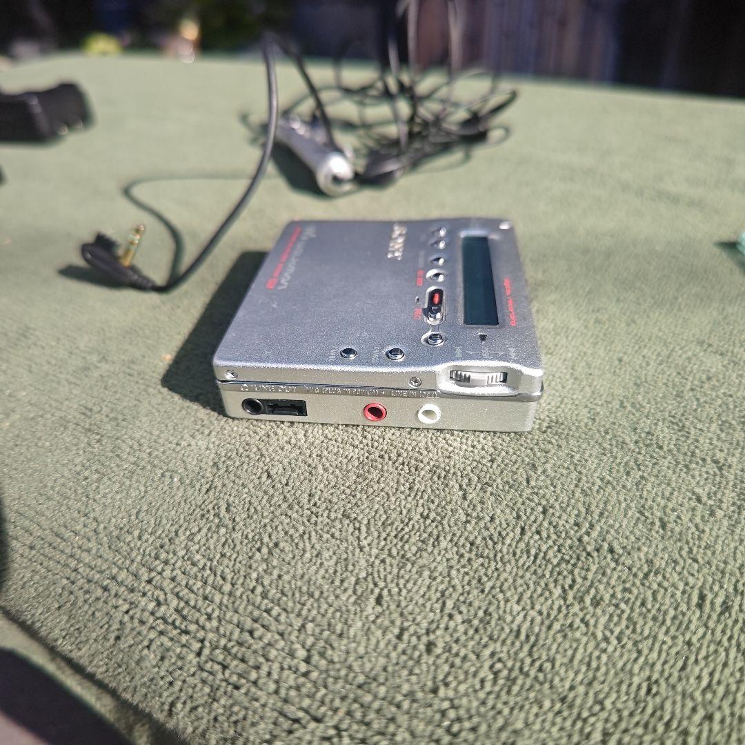 SONY MZ-R900(S)レコーディングMDウォークマン