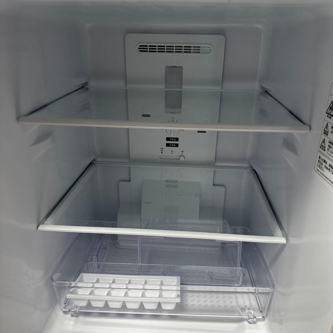 シャープ 冷蔵庫 SJ-D15G-W 152L 2021年製. 美品