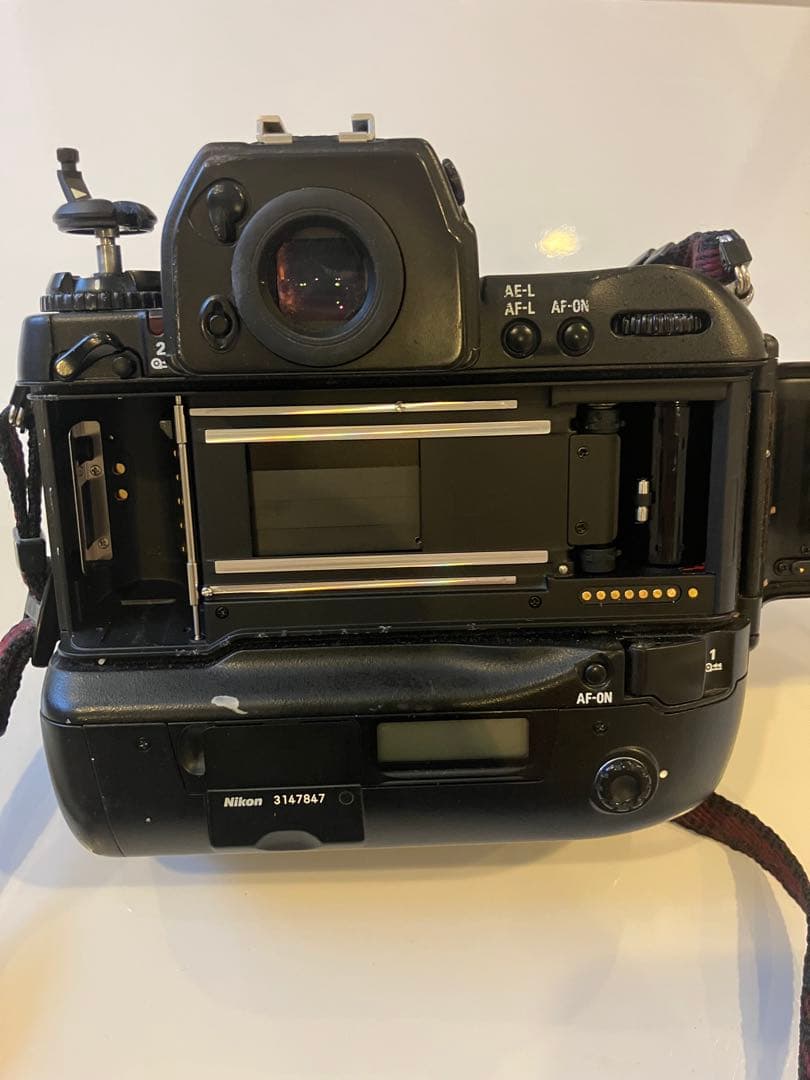 Nikon F5 一眼レフ フィルムカメラ 動作確認済 人気モデル