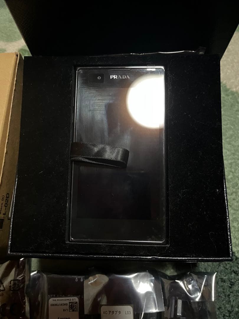 【未使用品】PRADA phone by LG L-02D ブラック#スマホ