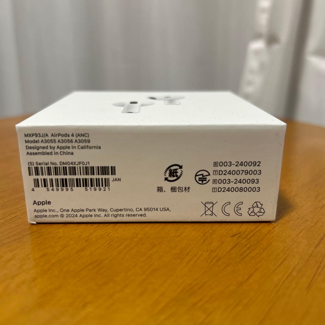 AirPods 4 ノイズキャンセリング 新品　Apple Store購入品