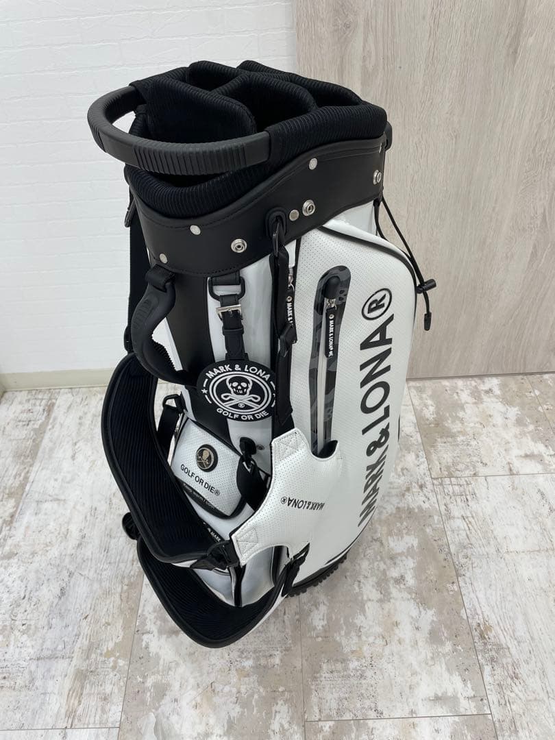 MARK & LONA キャディバッグ ホワイト・ブラック　ヘッドカバー付き
