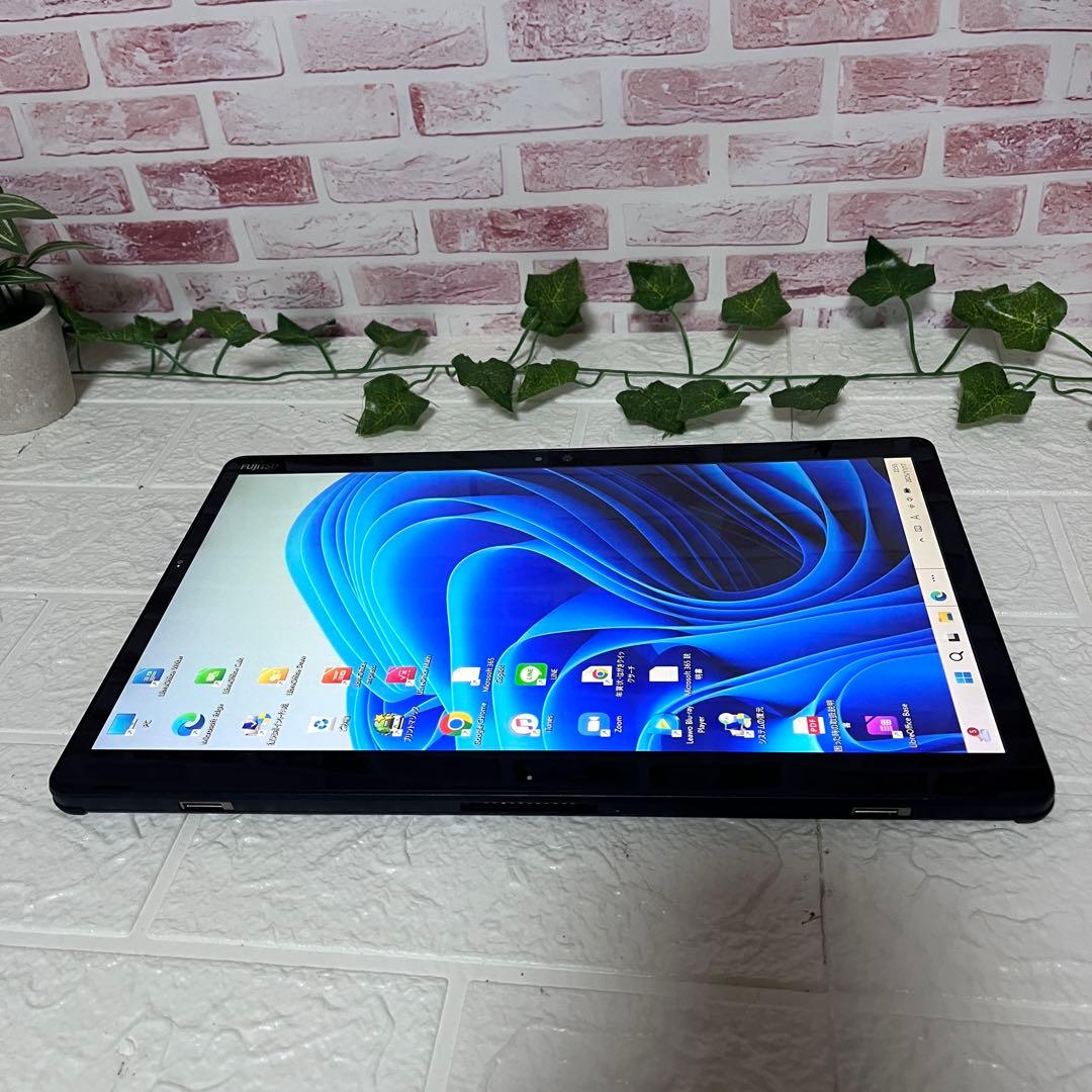 中古SSD128GB★i3-8145U カメラ TypeC ノートPC101