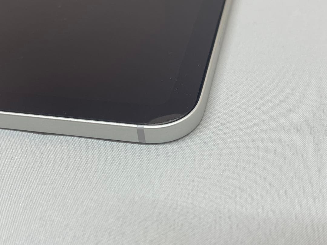 iPad Pro 11 第3世代　セルラー 128GB シルバー＋純正キーボード