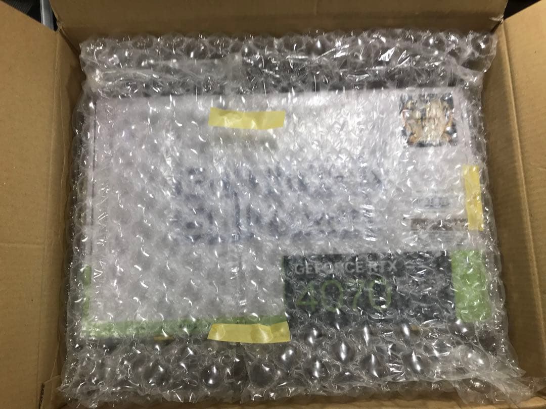 グラフィックボード・グラボ・ビデオカード MSI RTX4070SUPER 12G GAMING X SLIM WHITE