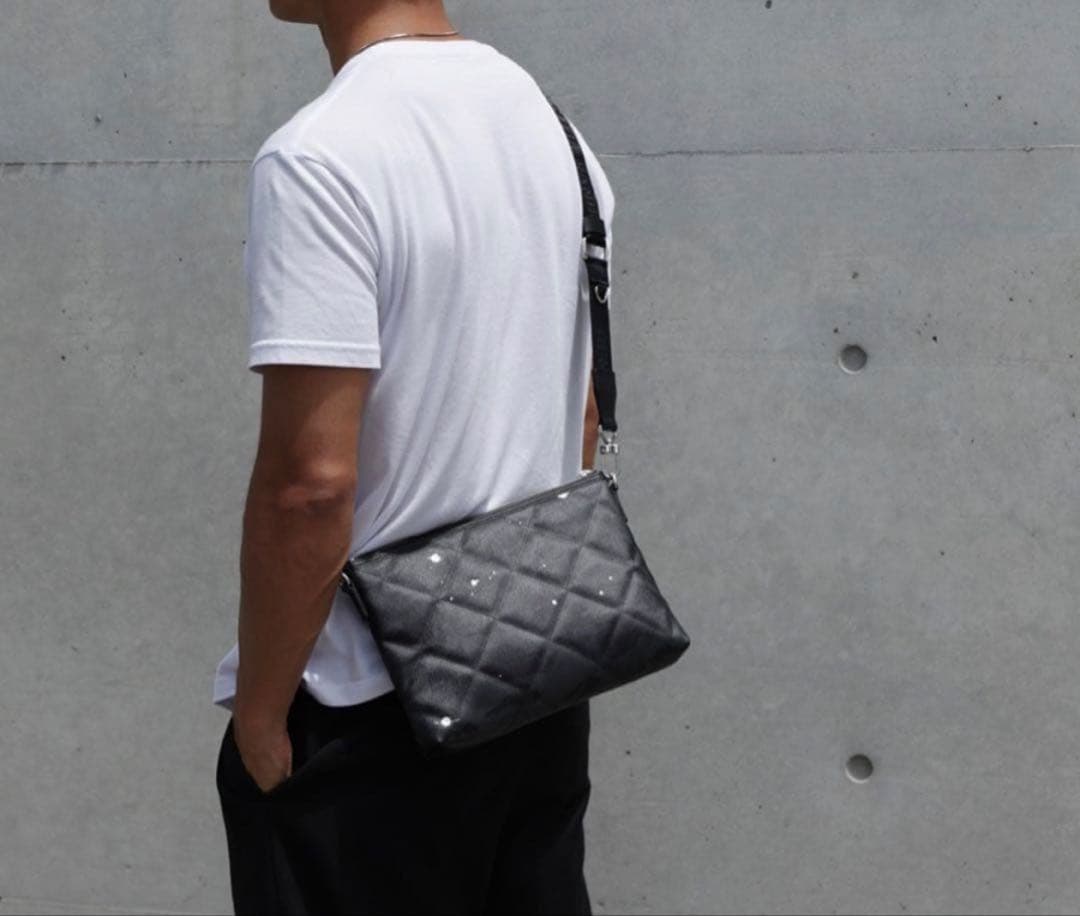 最新モデル　新品タグ付き　GENTIL BANDIT キルティングクロスボディ