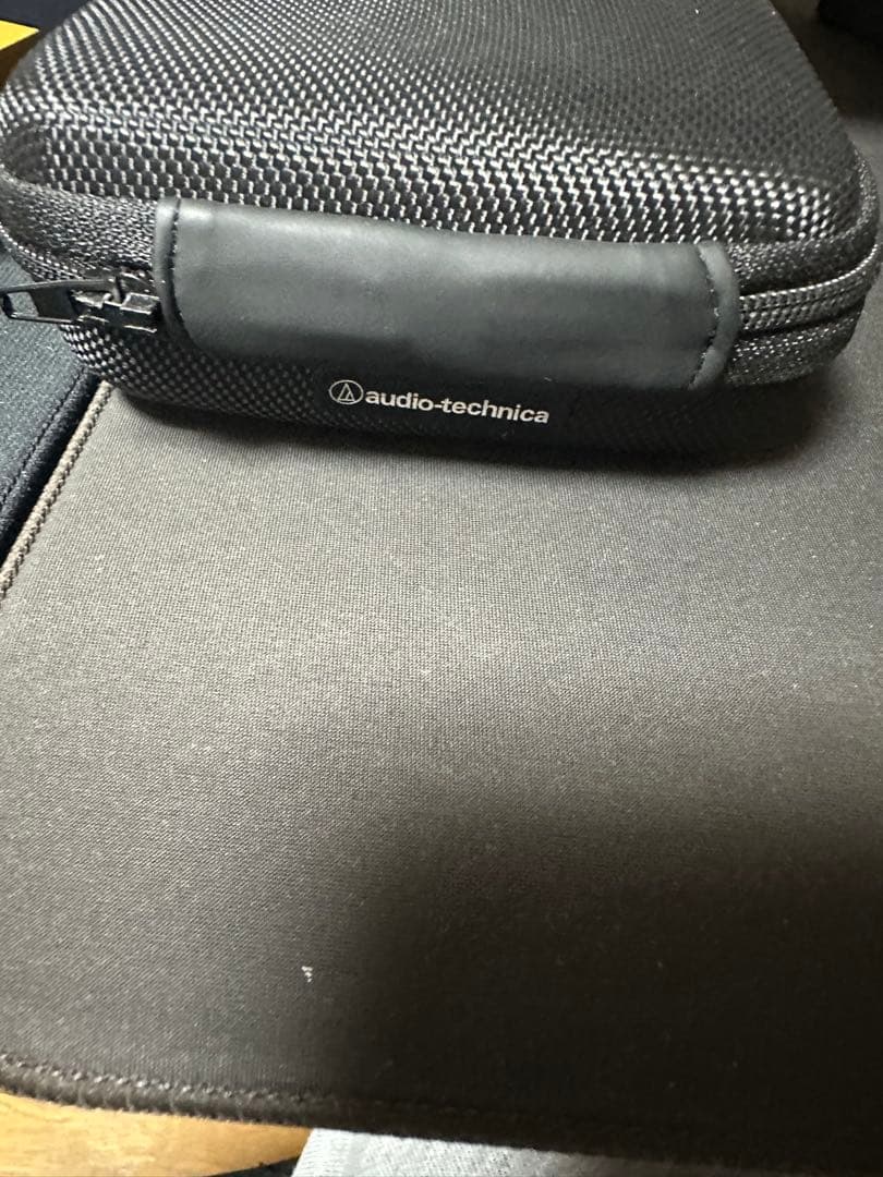 イヤホン audio-technica ATH-E70