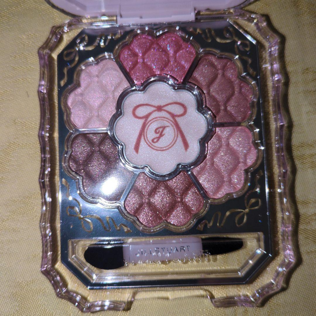 新品未使用 未開封JILL STUART 2025コフレ（ロクシタンサンプル付）