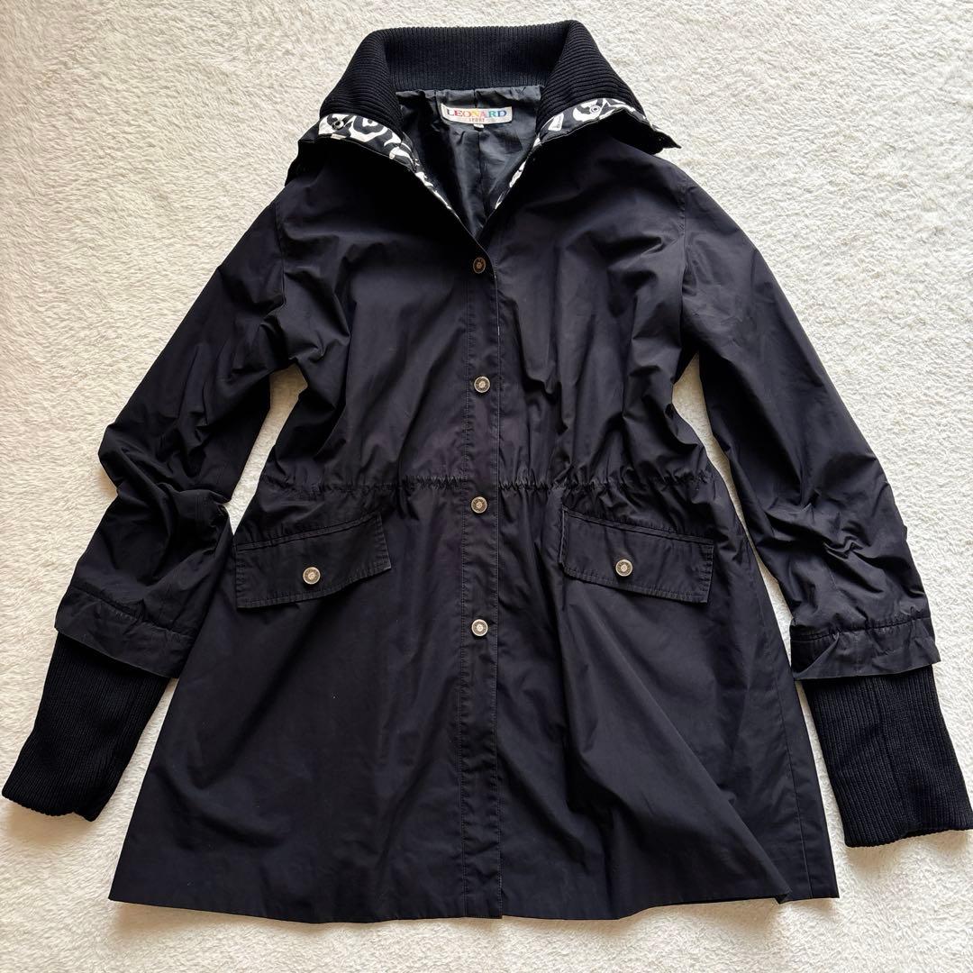 レオナールスポーツ　ナイロンコート　総柄パイピング　襟裏柄　袖リブ