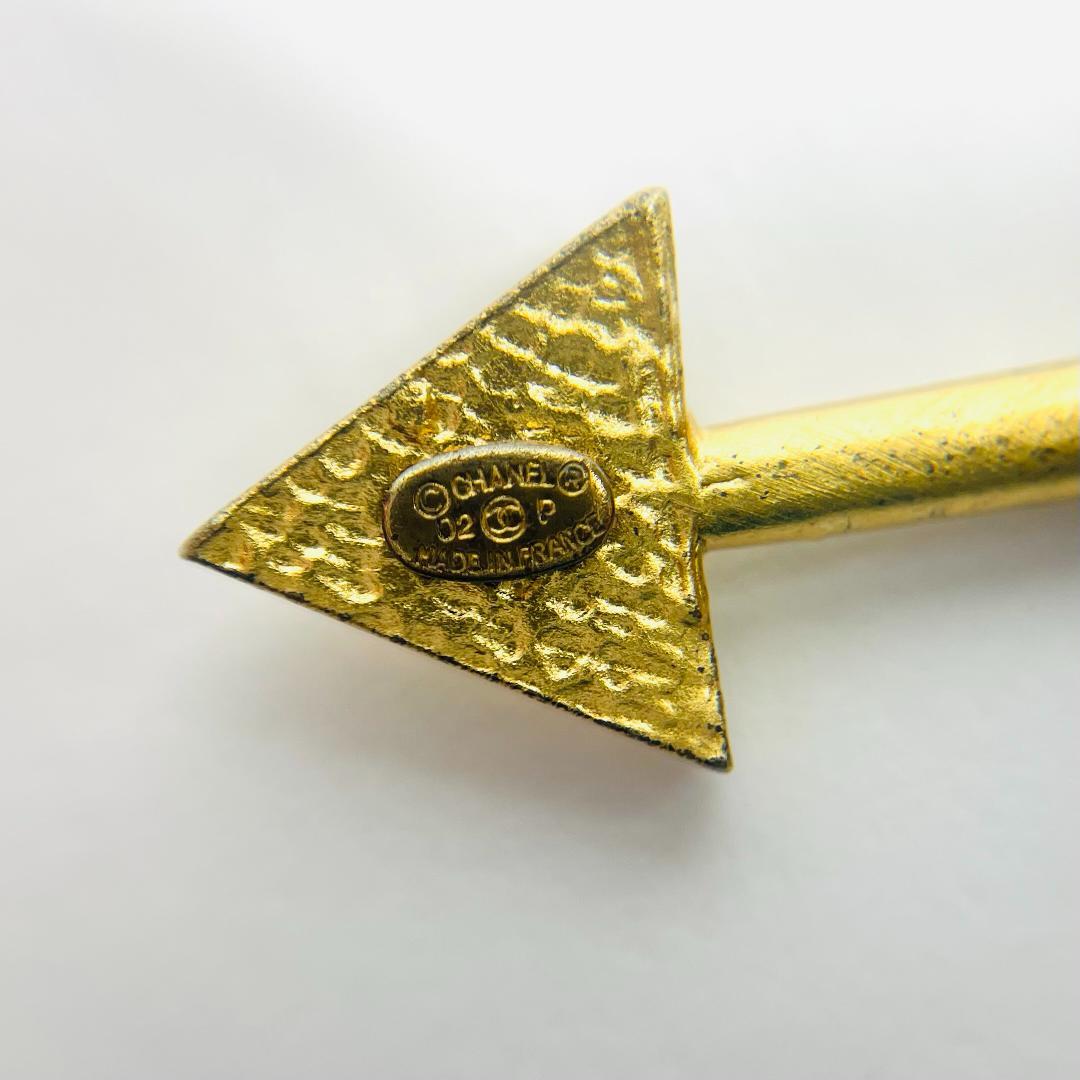 シャネル ブローチ ハートアロー メッキ MBZ322