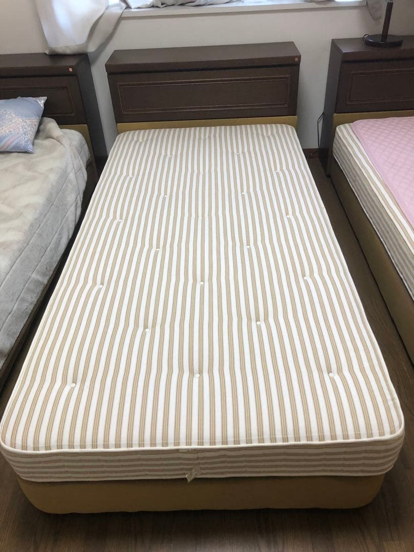 美品♦️ナショナル製♦️ヘッドレスト＋松下電工マットレス♦️ライトブラウン♦️引き取り