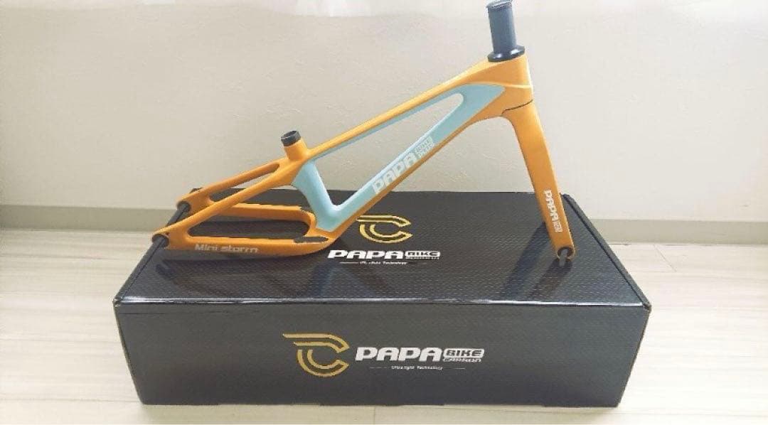 最終値下げ papabike ミニストーム ランバイクカーボンフレーム