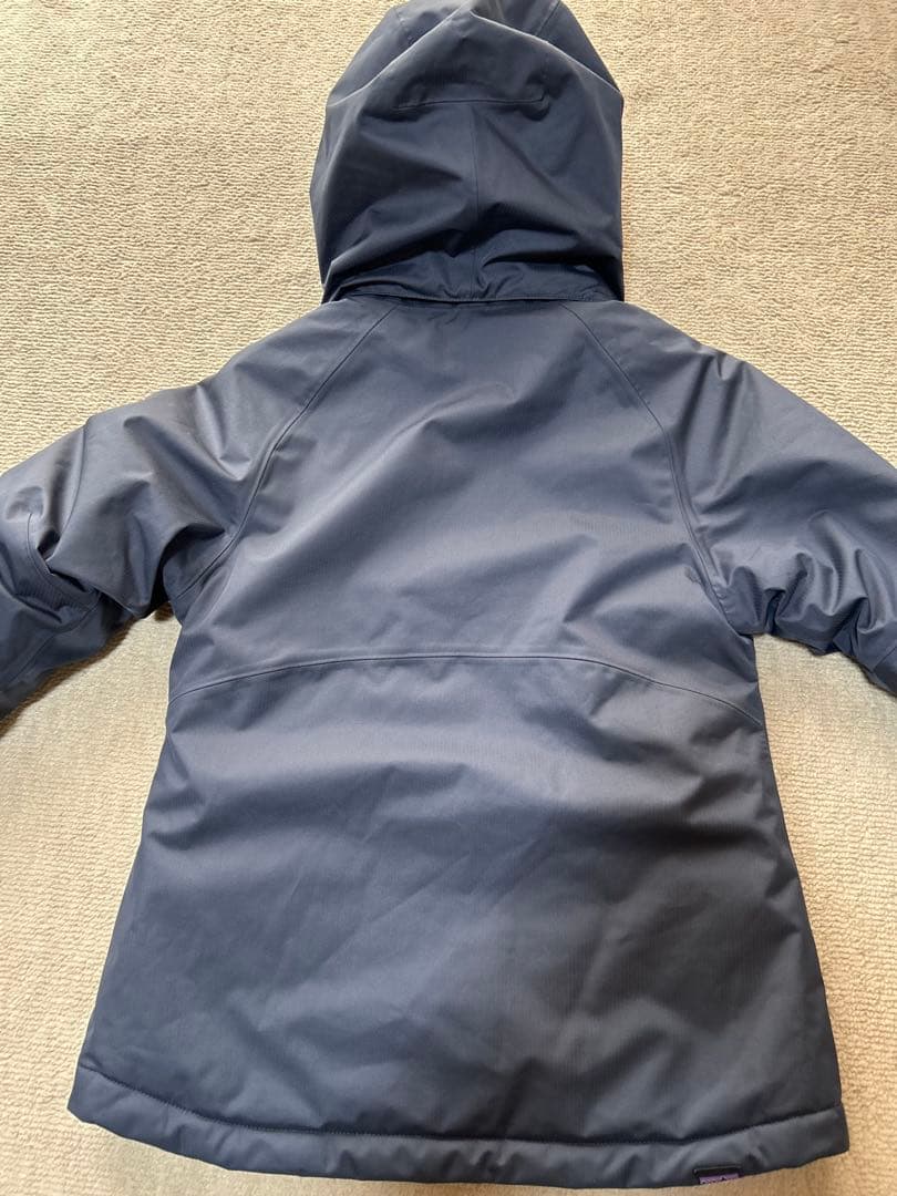 patagonia スノージャケット　キッズSサイズ　7-8才