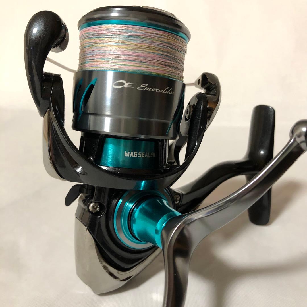 未使用　ダイワ　24 エメラルダス　X LT2500-DH ライン付き　リール