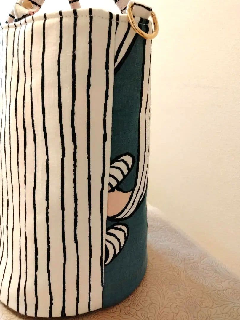 ミナペルホネン『たくさん入る2wayバケツ型トートバッグ』ショルダーストラップ付