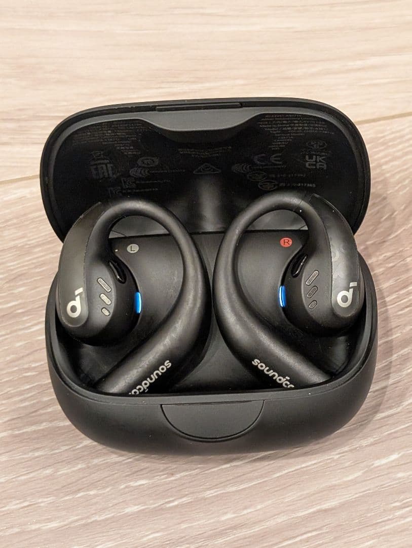 ぴろしき出品　ANKER Soundcore AeroFit Pro