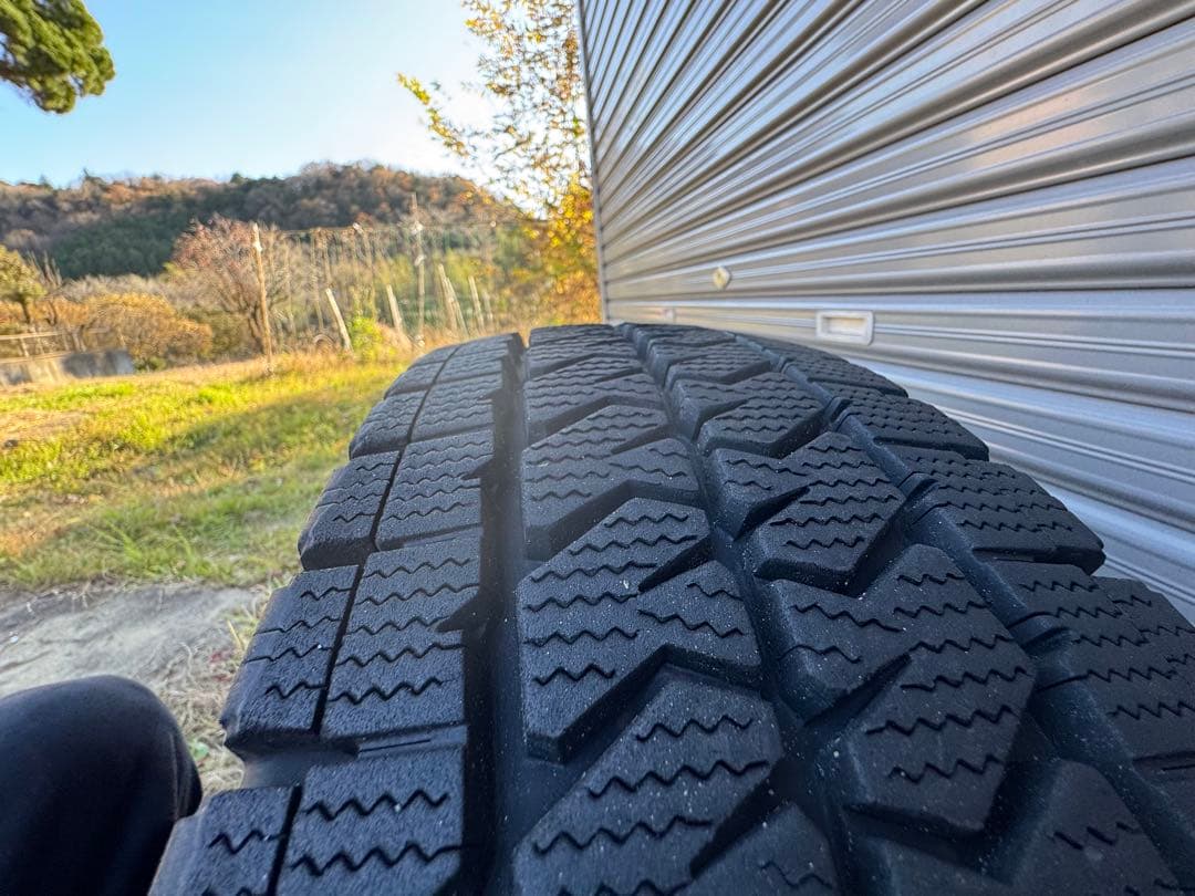 【正月セール¥1000引き】ブリザックスタッドレスVL10 タイヤホイールセット