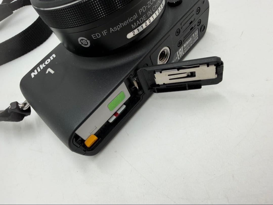 Nikon 1 S2 ミラーレス一眼カメラ