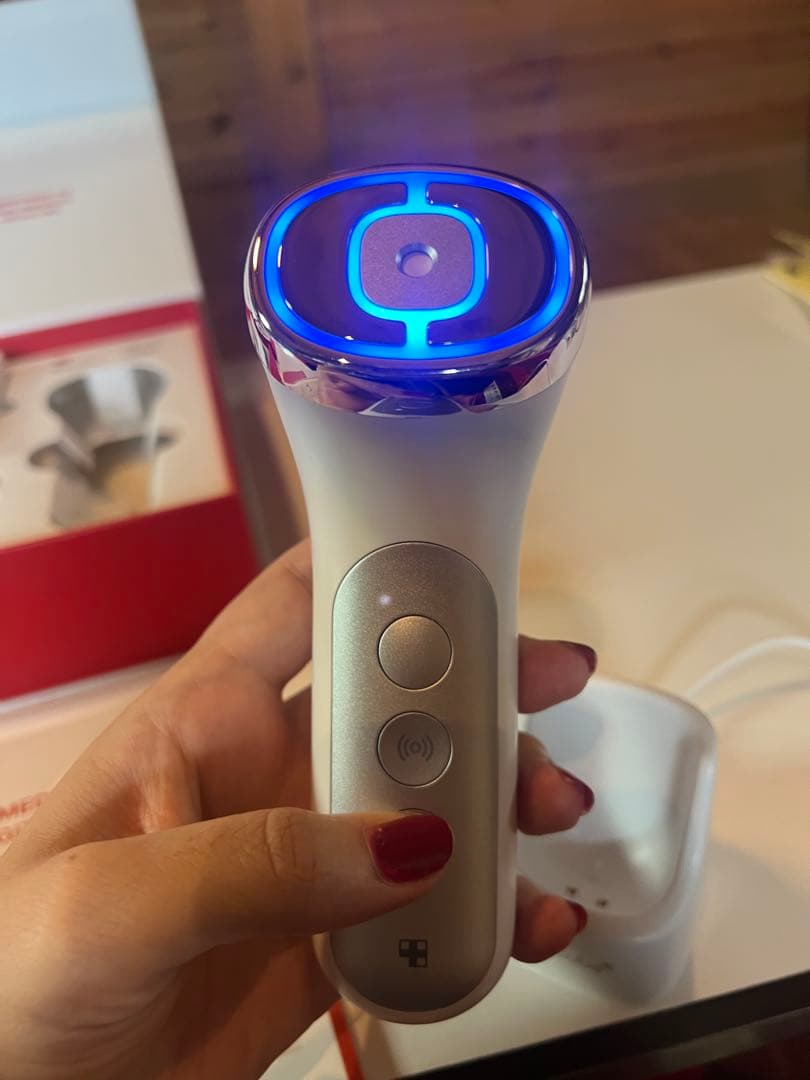 Nan様用【正規品】メディキューブ AGE-R 美顔器2種＋ジェル付属セット