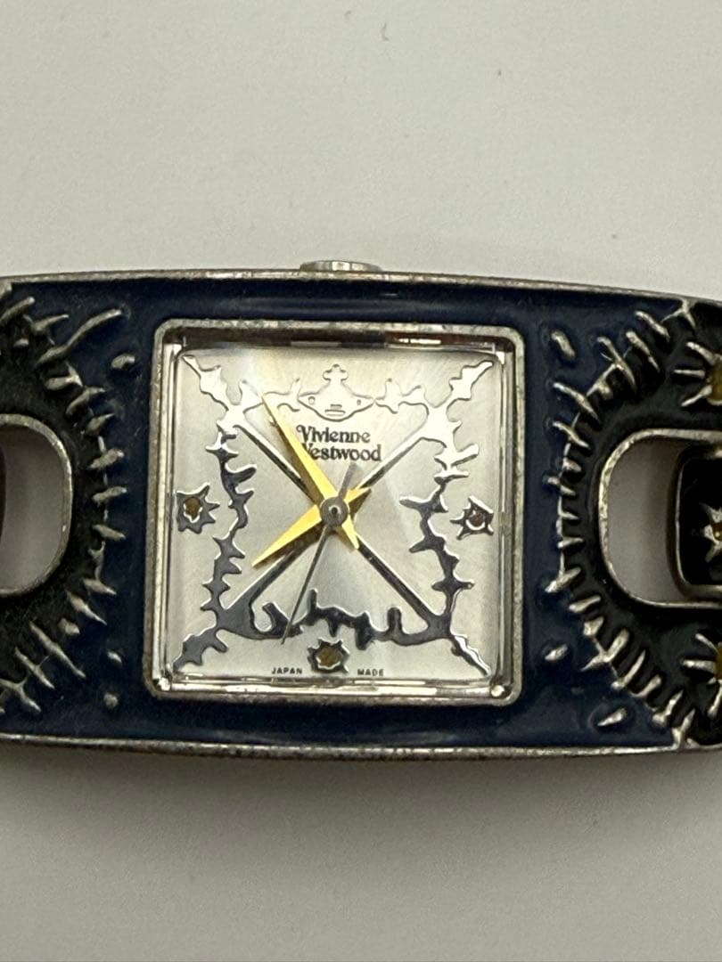 【箱・取説付き】　不動品　ヴィヴィアン時計【2】