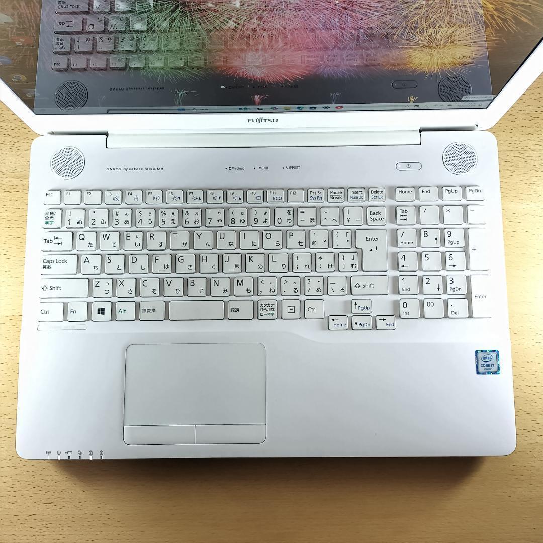 富士通 ノートパソコン Corei7 Windows11 SSD メモリ16GB