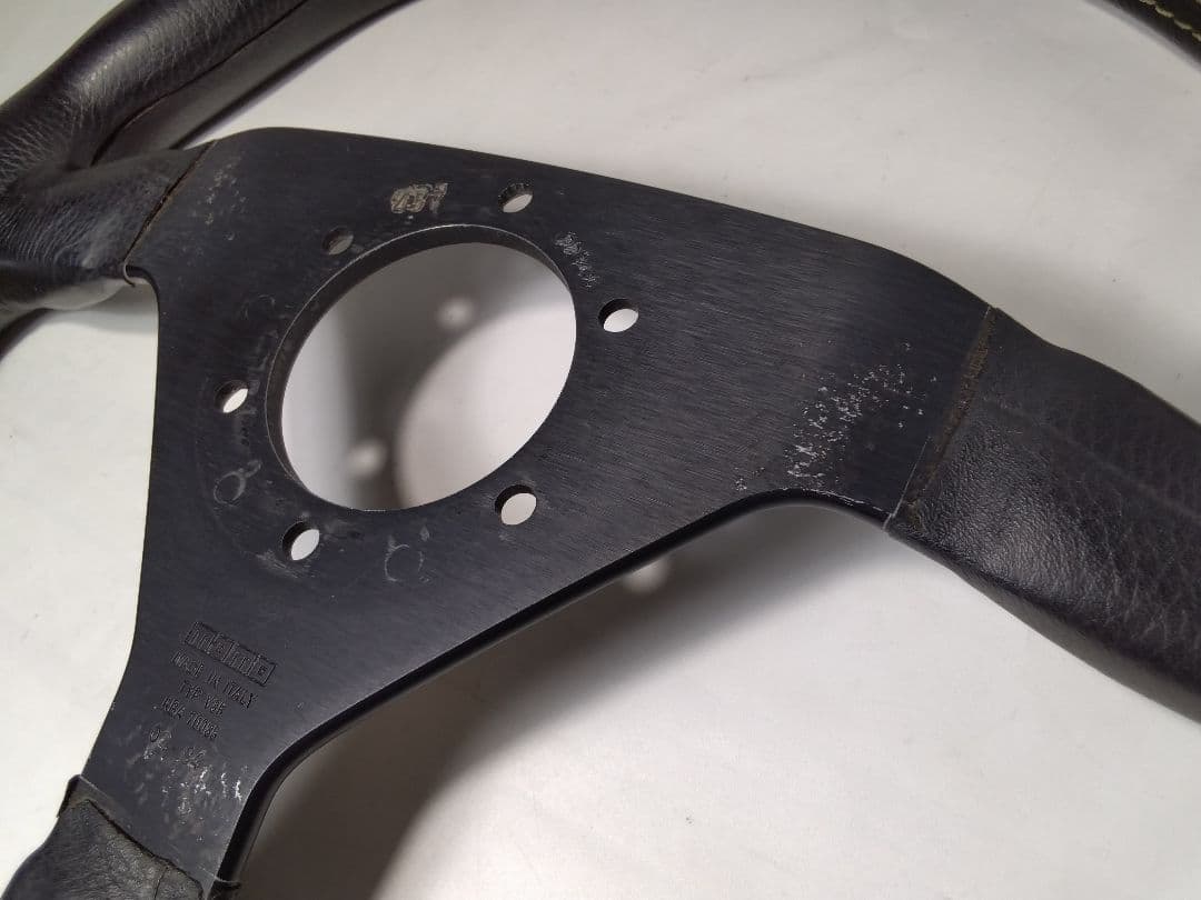 MOMO　ステアリング　３４cm　 ヴェローチェレーシング　当時物