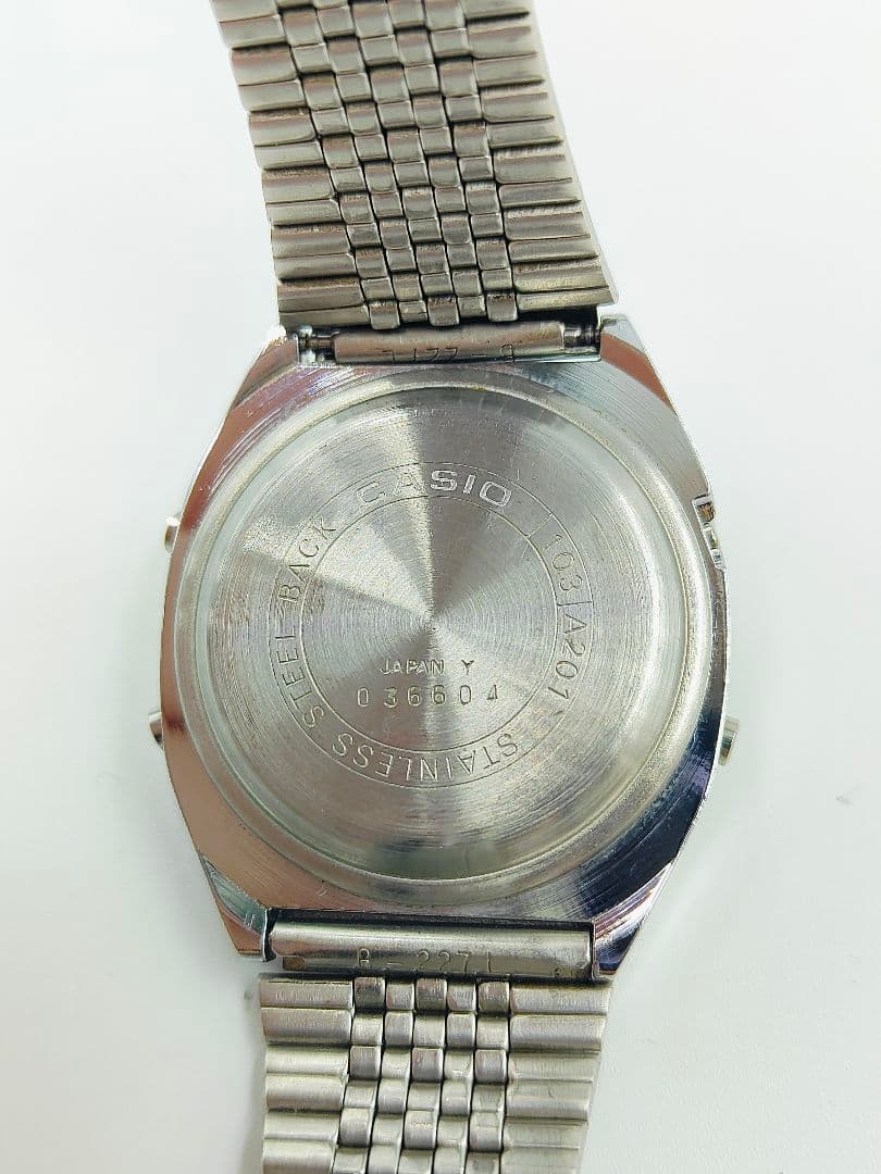 レア VINTAGE 1981's CASIO A201 デジタル腕時計