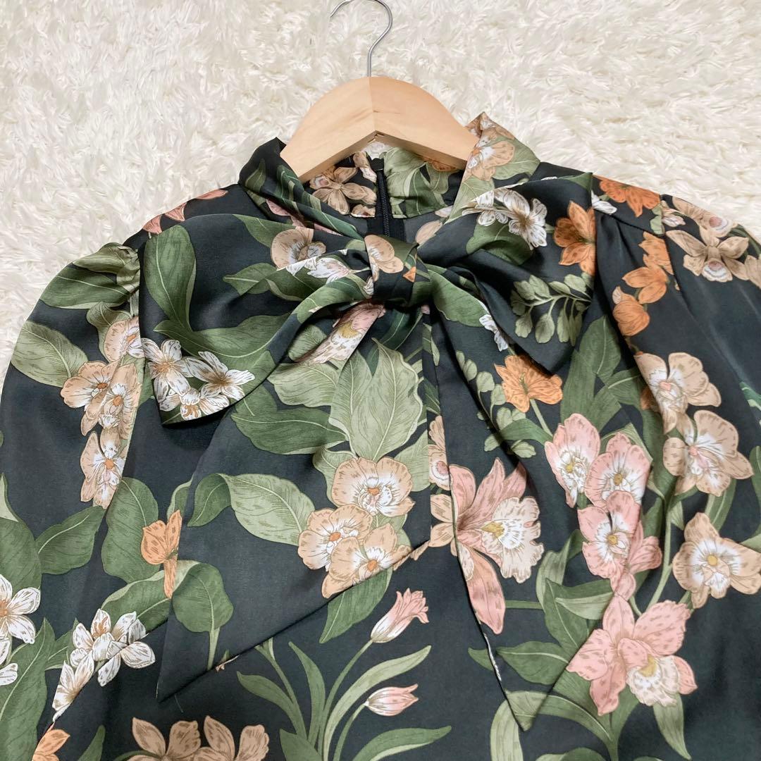 極美品✨ソブ 花柄プリントボウタイブラウス 2.7万 ボタニカル リボン 緑