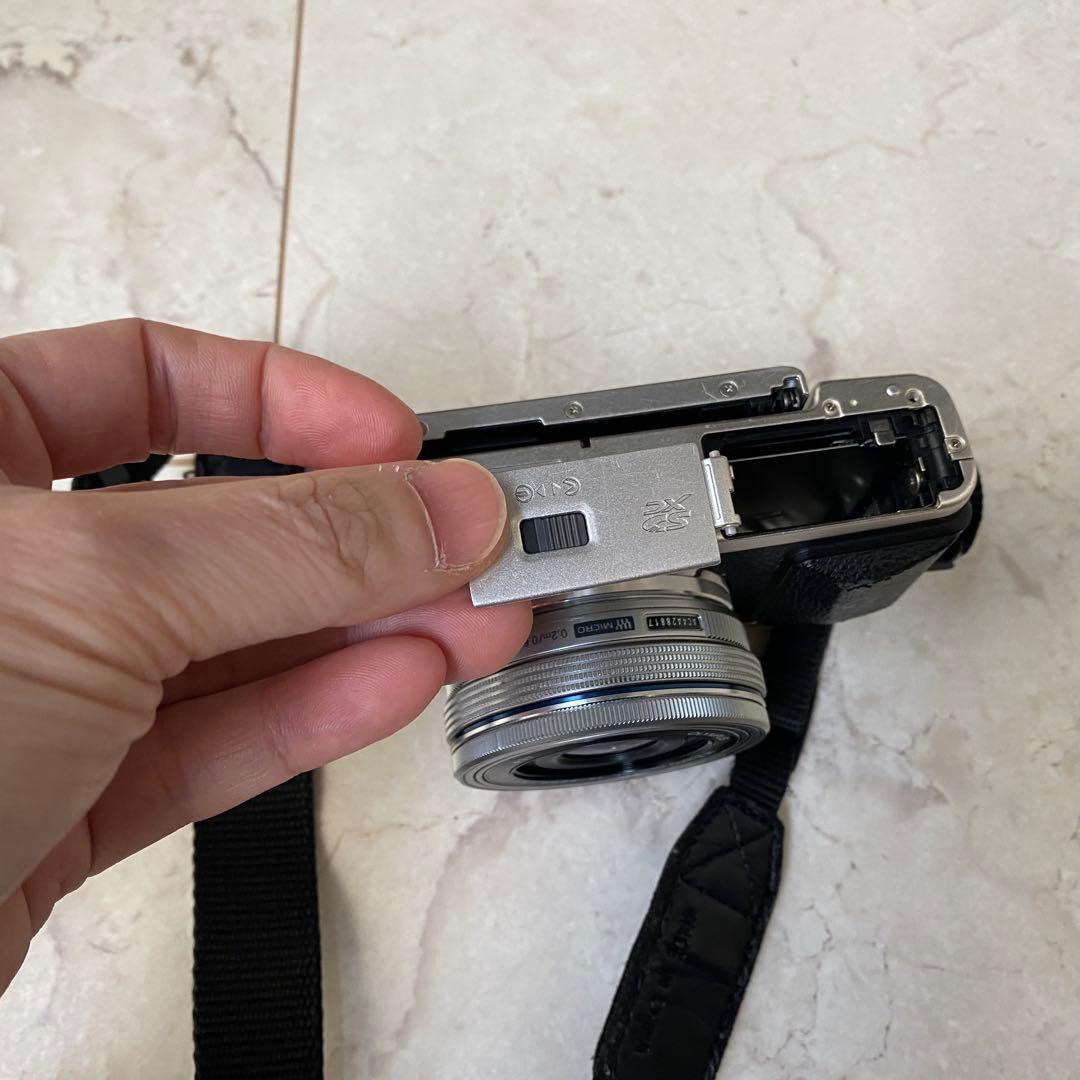 【ジャンク品】OLYMPUS PEN Lite E-PL7 ミラーレスカメラ