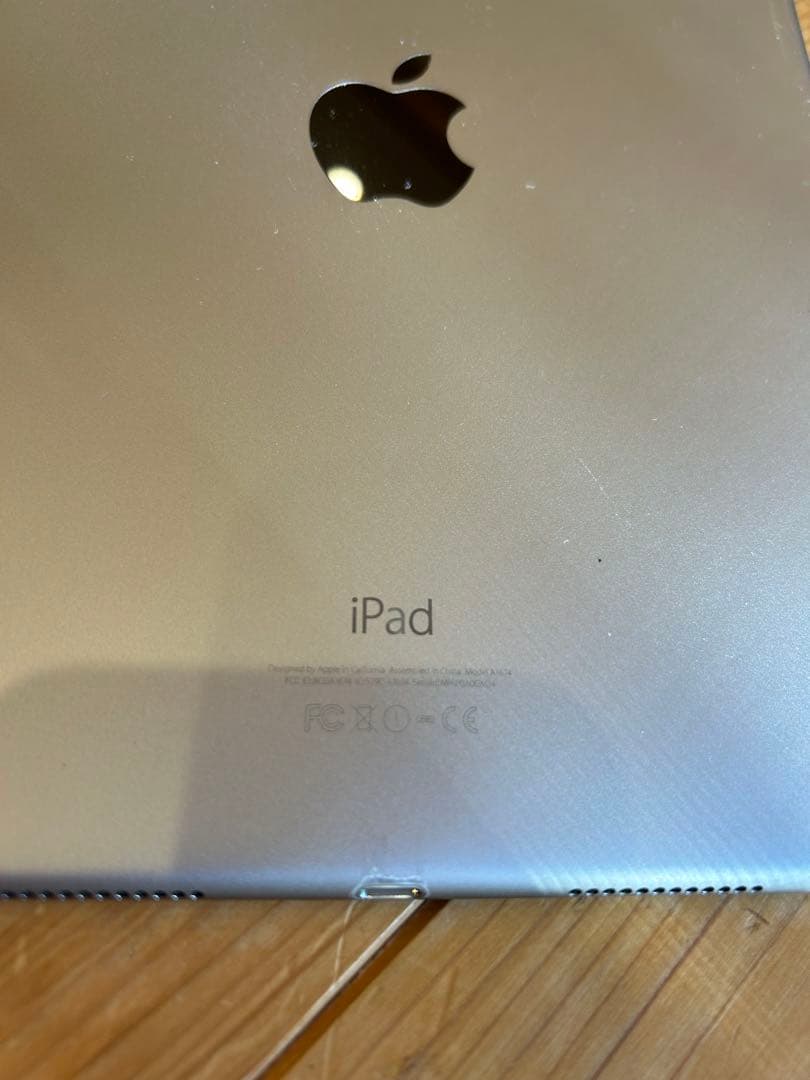 iPad Pro 9.7インチ A1674 128GB NLQ32J/A