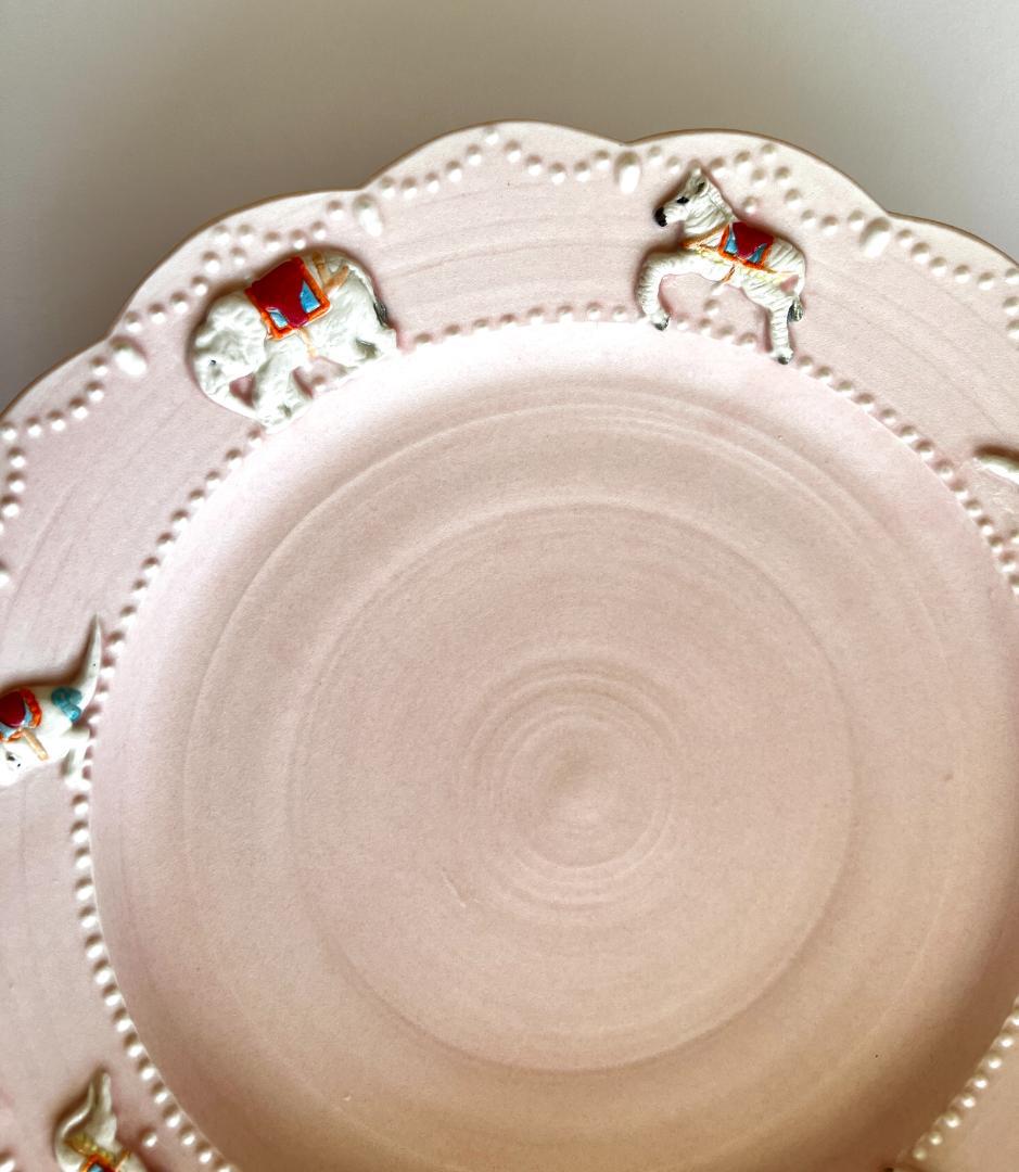 【未使用】佐々木忍 メリーゴーランドプレート お皿【ピンク】