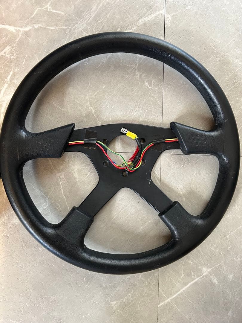 MOMOハンドル　ステアリングホィール　モモ　当時物？