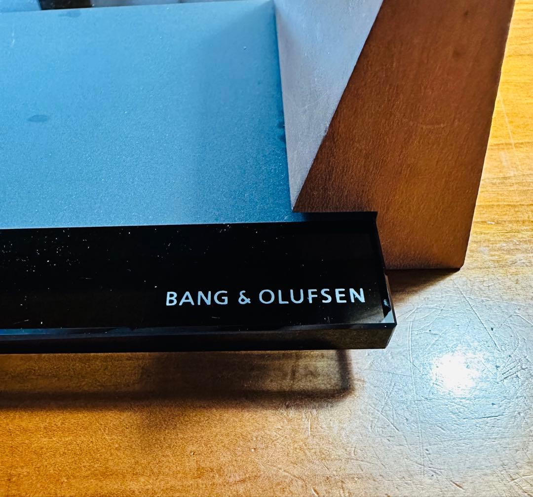 B&O バングアンドオルフセン　CDラック