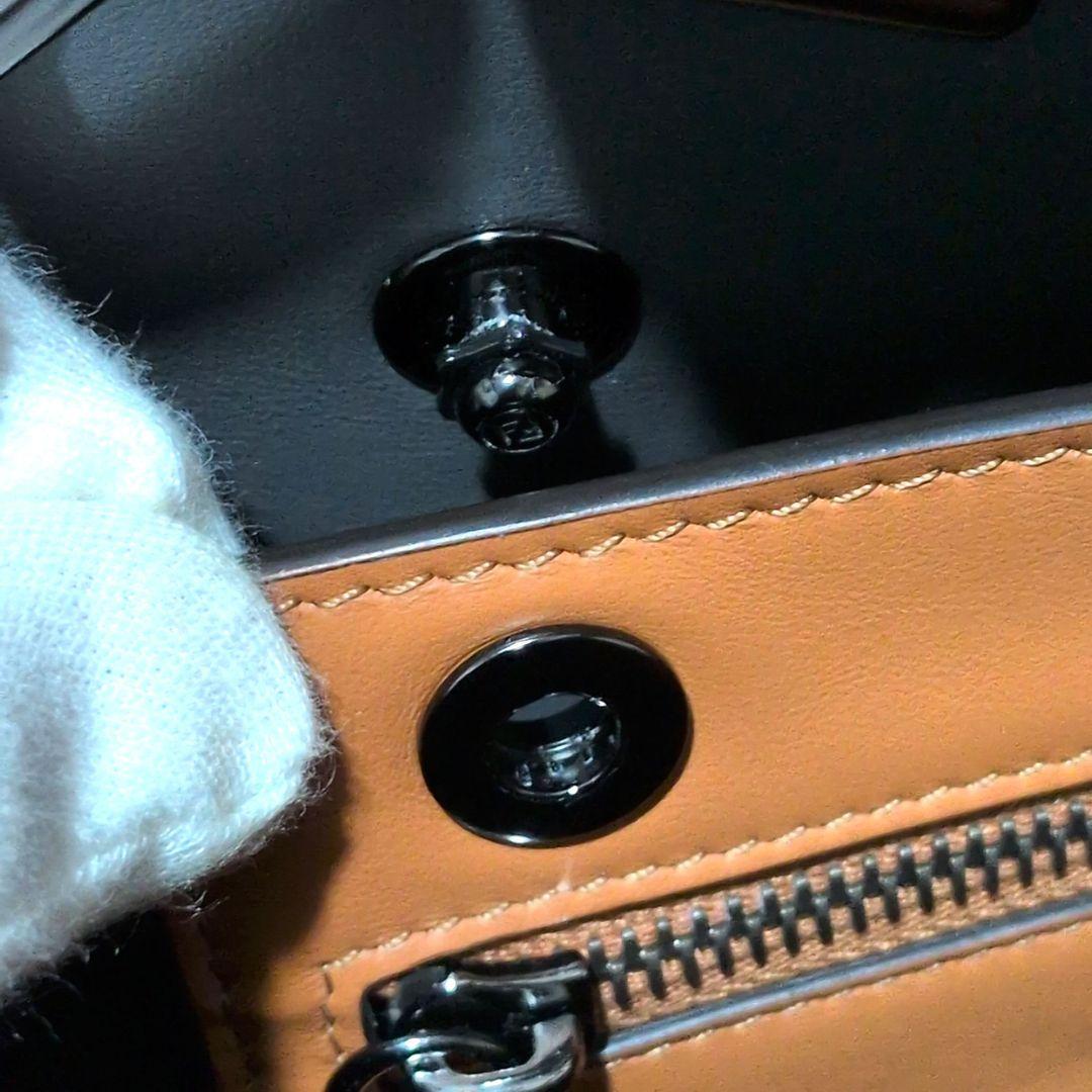 【極美品】フェンディ　ピーカブー　アイシーユー　ミディアム　ビジネスバッグ